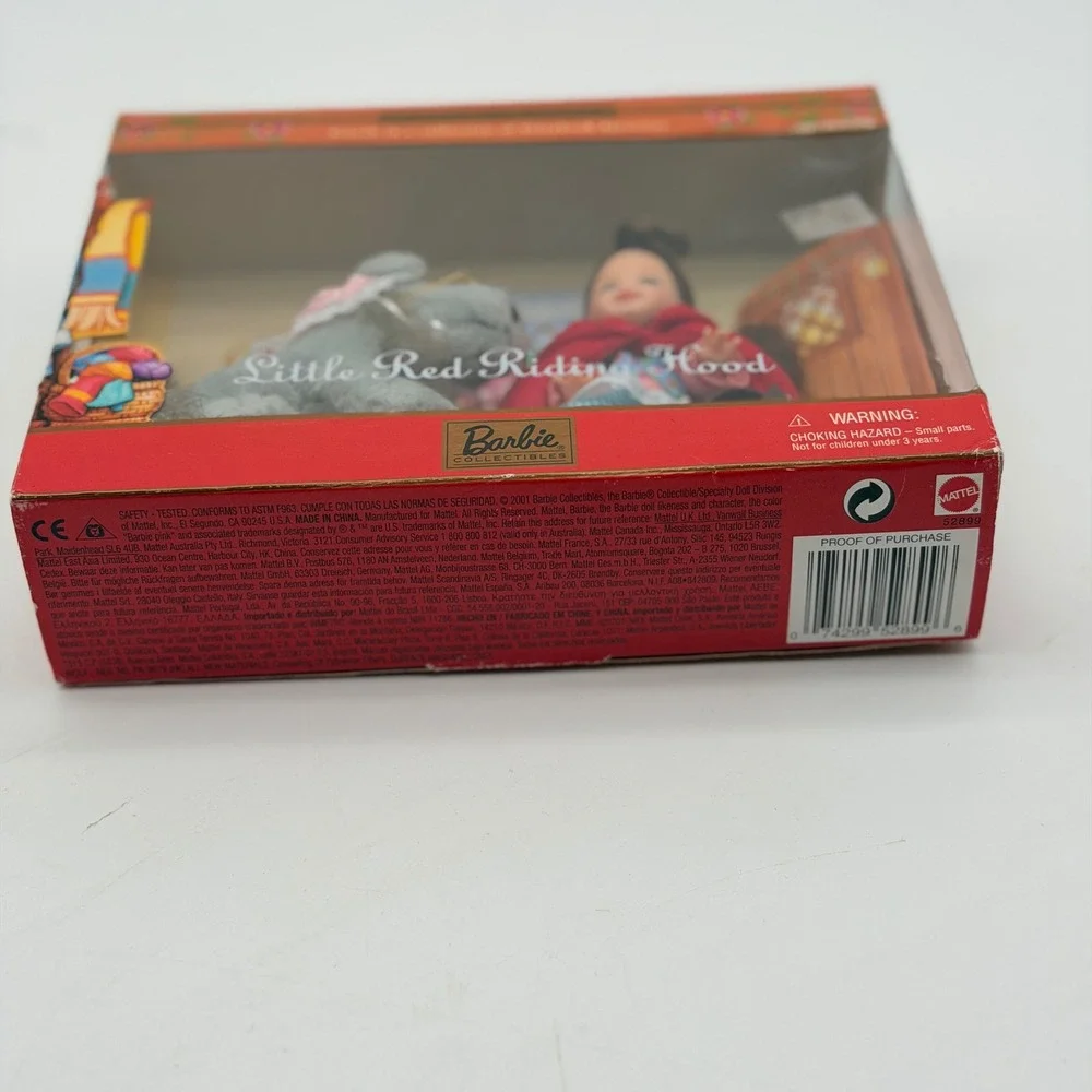 Barbie Collectibles Little Red Riding Hood Storybook Favorites 2001 Mattel 29329